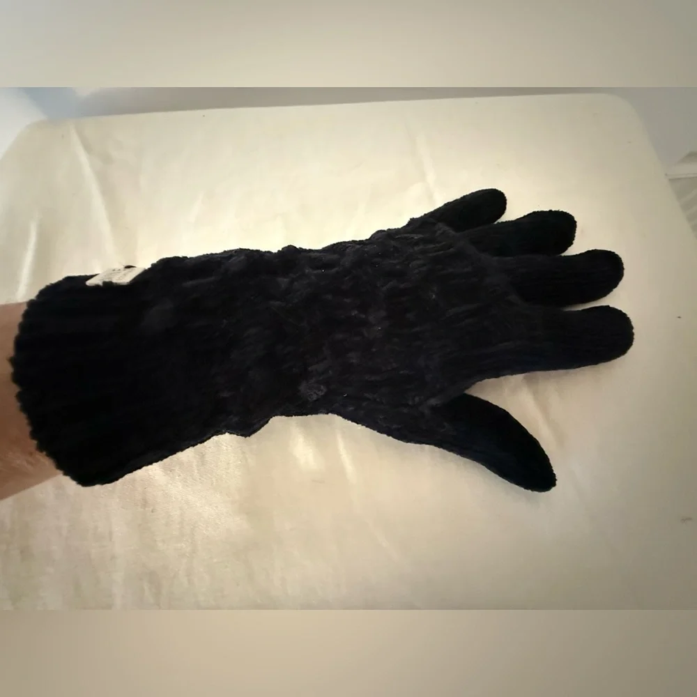 Nine & Company Black Gloves